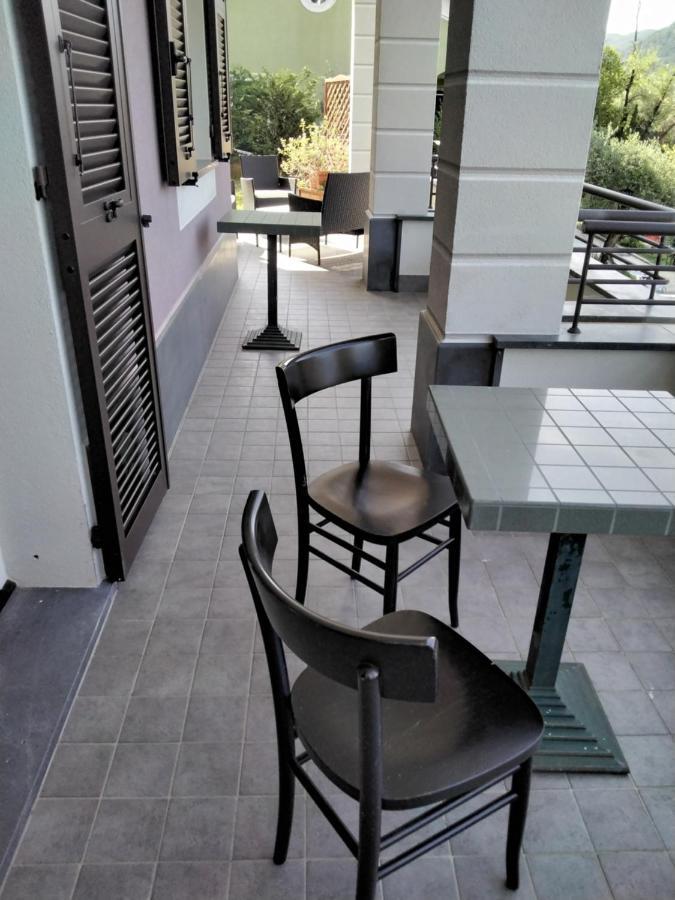 "Vento Di Levante Suite" Benvenuti In Collina 卡萨察利古勒 外观 照片